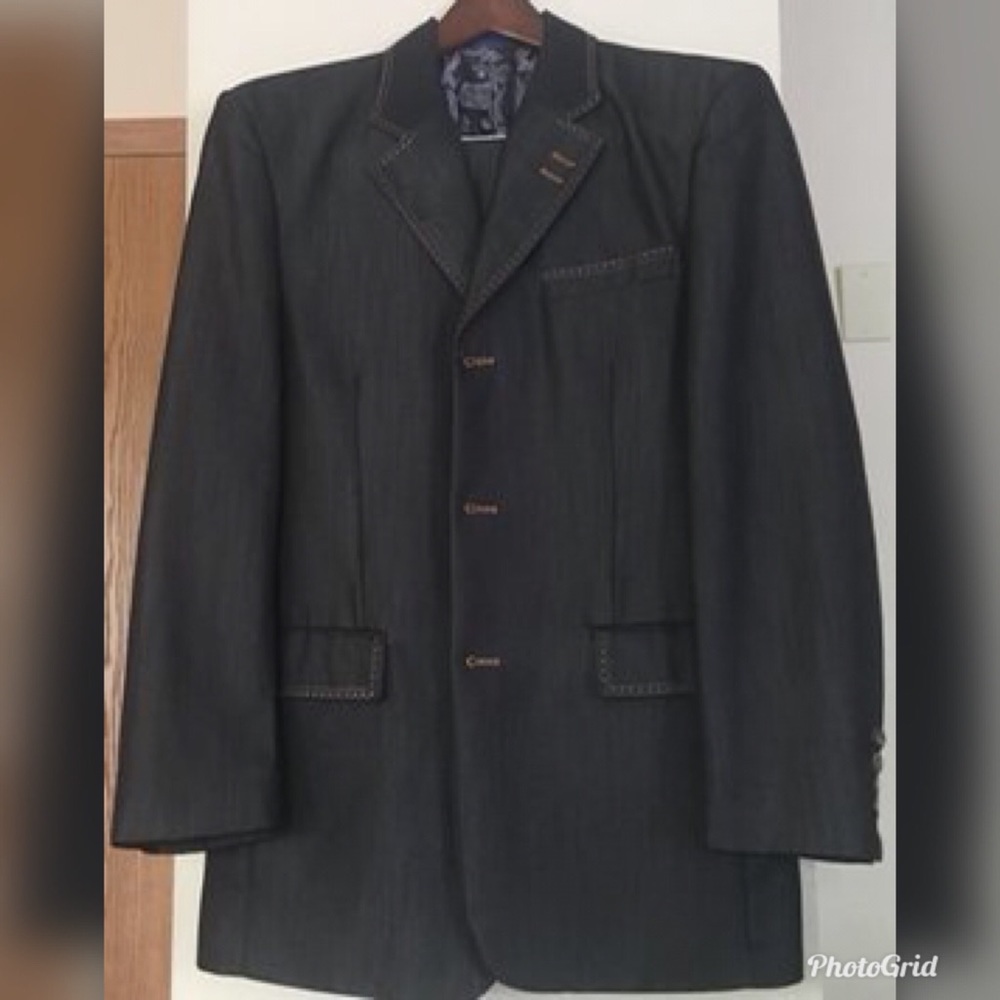 Blu Martini Men’s 3-Button Suit